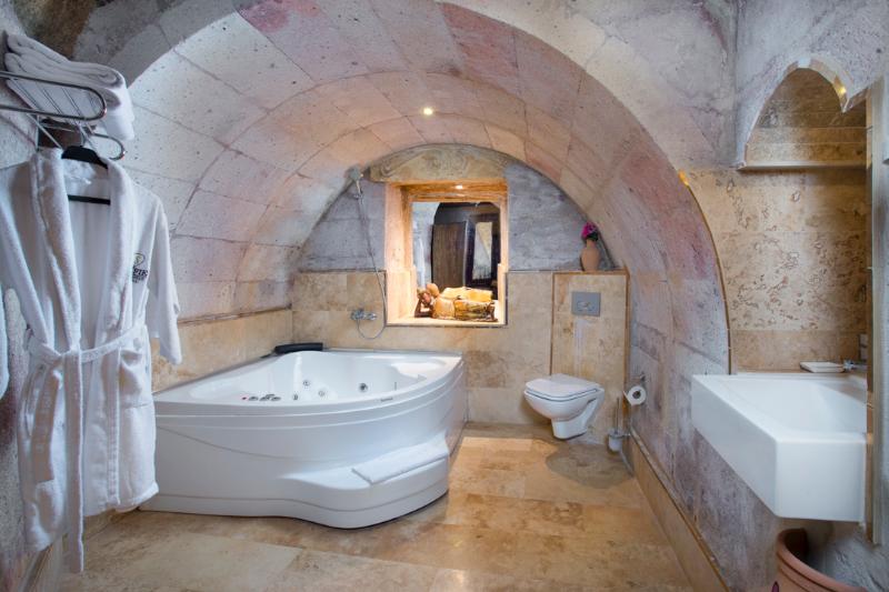 Cappadocia Fairy Chimneys Selfie Cave Hotel