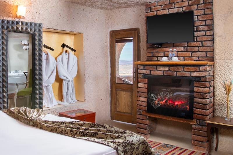 Cappadocia Fairy Chimneys Selfie Cave Hotel