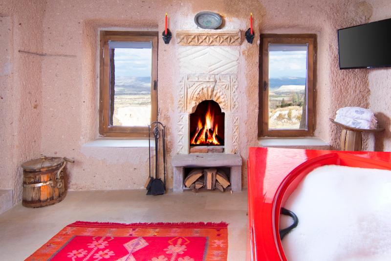 Cappadocia Fairy Chimneys Selfie Cave Hotel