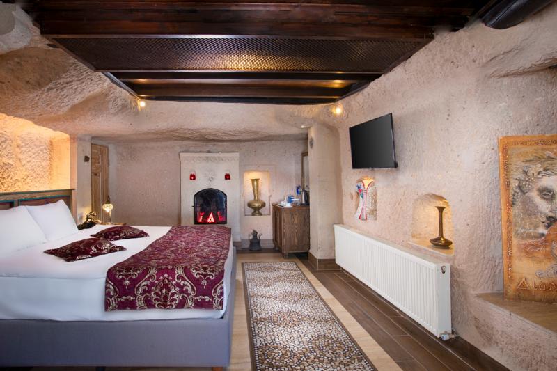 Cappadocia Fairy Chimneys Selfie Cave Hotel