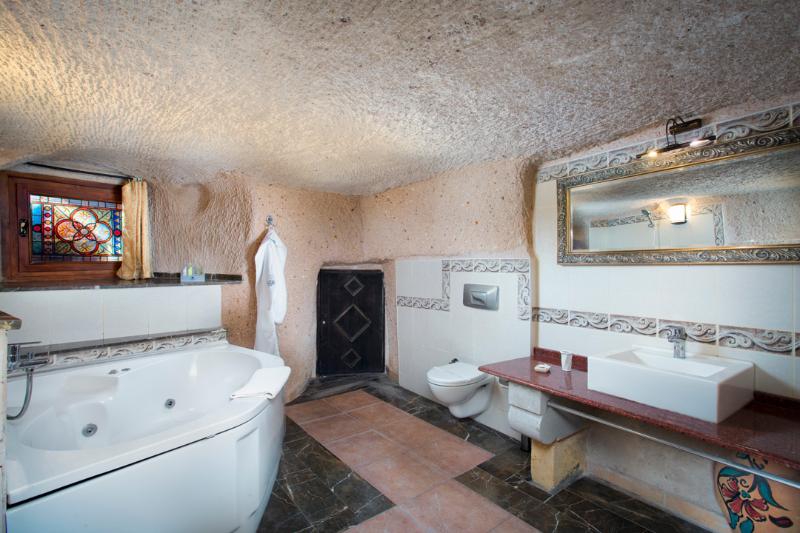 Cappadocia Fairy Chimneys Selfie Cave Hotel