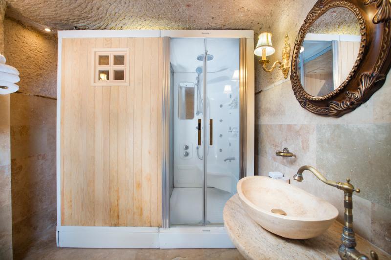 Cappadocia Fairy Chimneys Selfie Cave Hotel