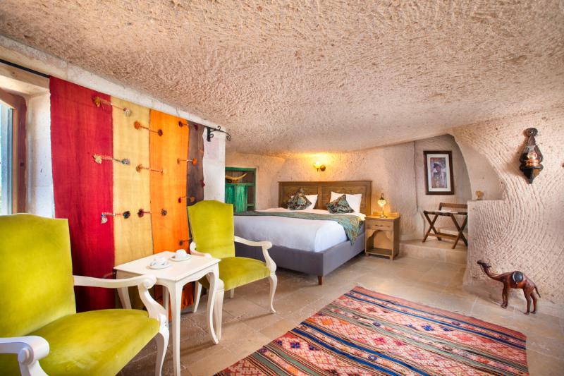 Cappadocia Fairy Chimneys Selfie Cave Hotel