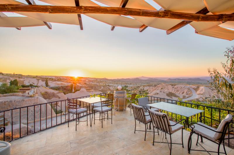 Cappadocia Fairy Chimneys Selfie Cave Hotel