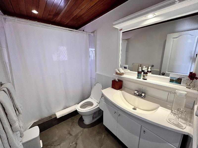 Angermeyer Waterfront Inn image