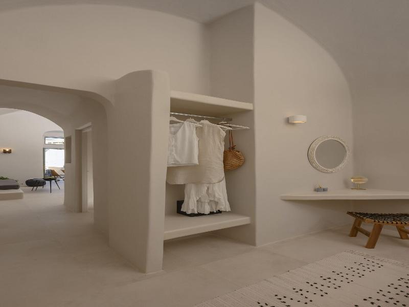 Elements Suites image