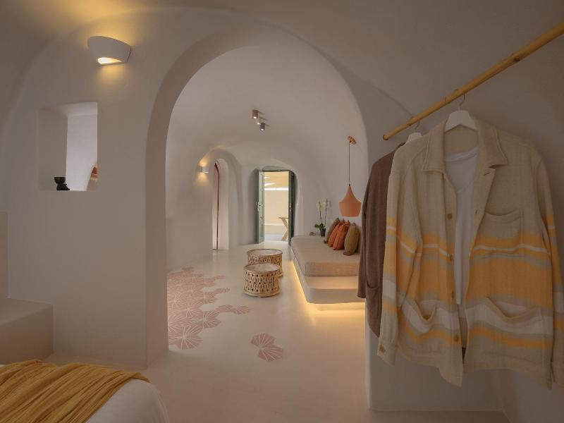 Elements Suites image