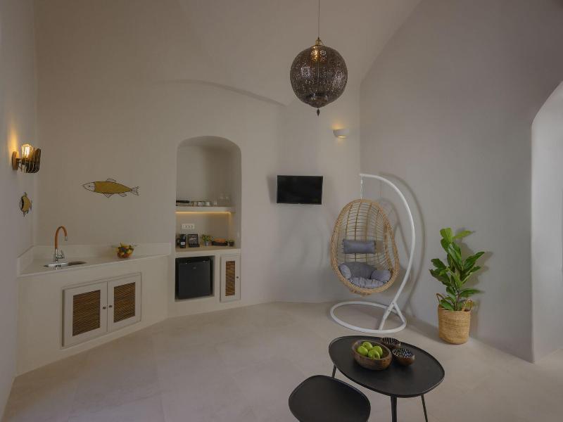 Elements Suites image