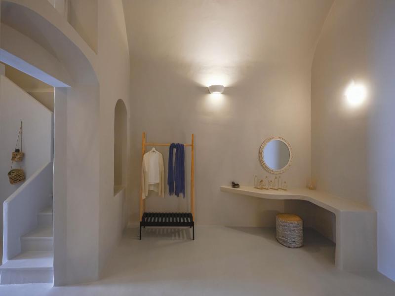 Elements Suites image