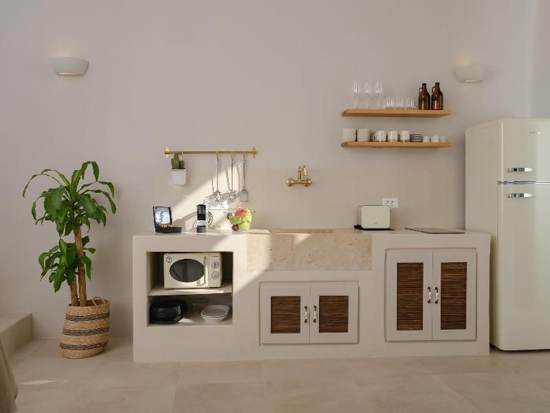 Elements Suites image