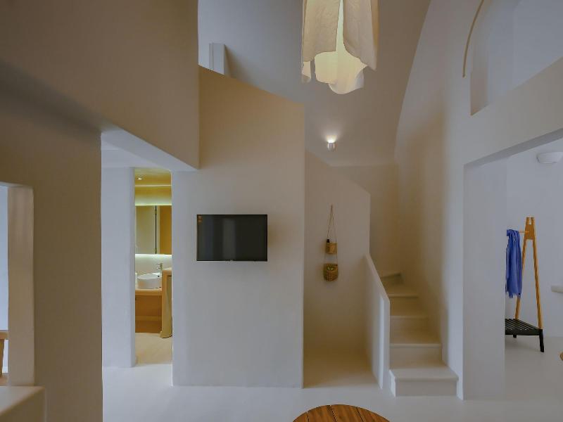 Elements Suites image