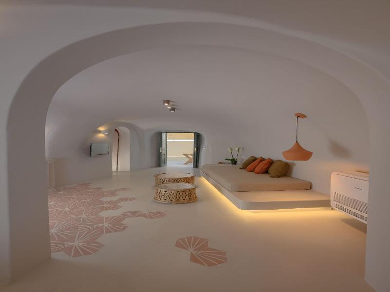 Elements Suites image