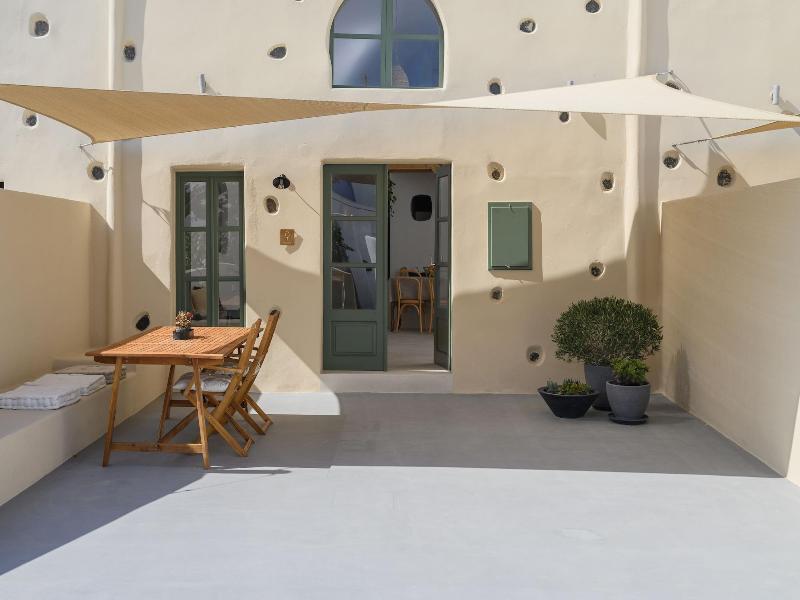 Elements Suites image