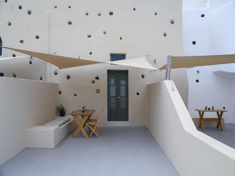 Elements Suites image