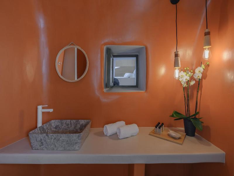 Elements Suites image