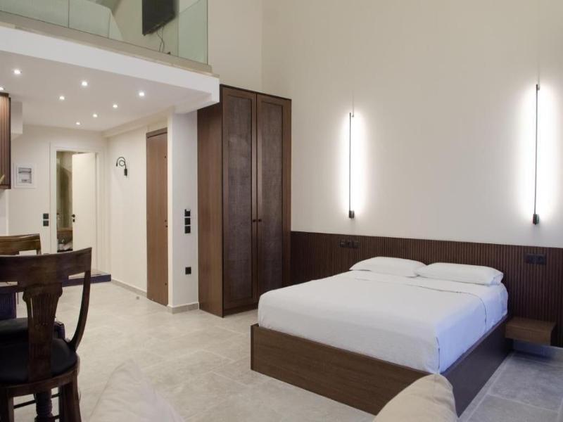 Leone Suites image