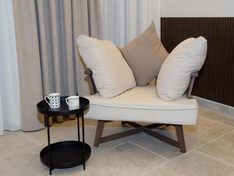 Leone Suites image