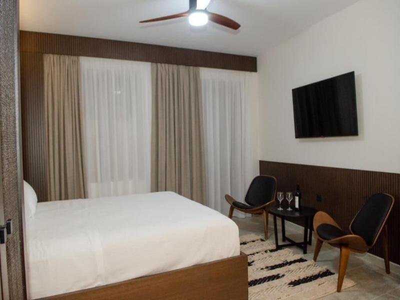Leone Suites image