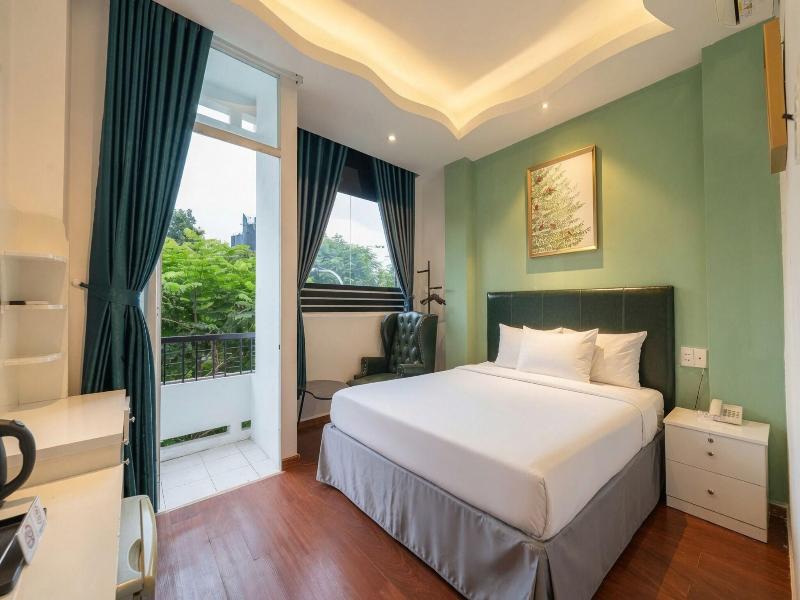 The Noble Swan Woodpark Hotel image