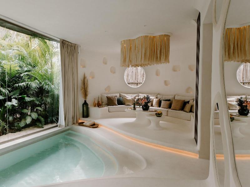 Hotel Milam image