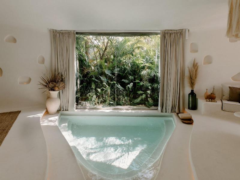 Hotel Milam image