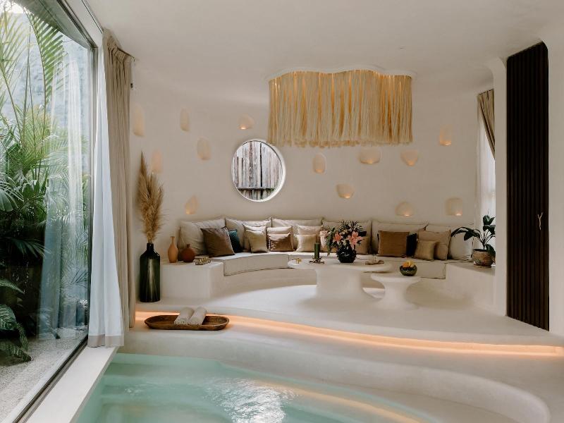 Hotel Milam image