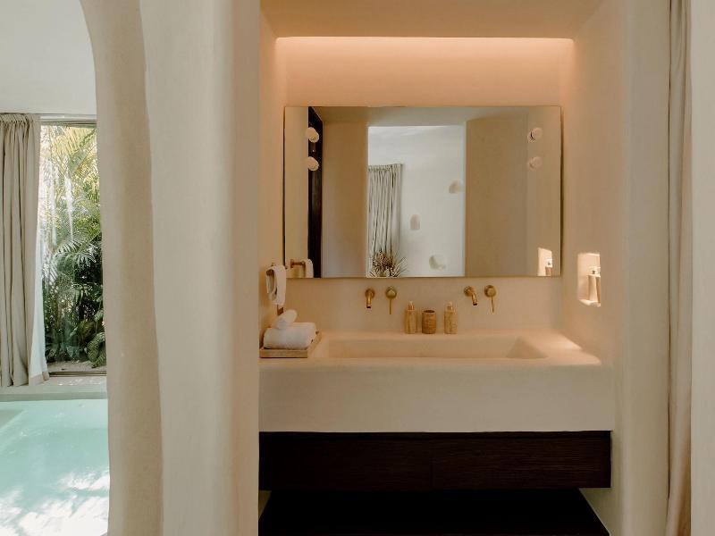 Hotel Milam image