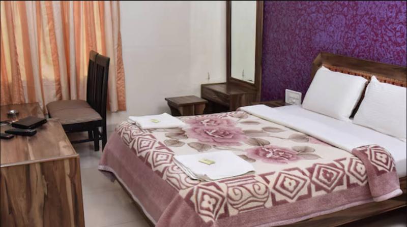 Hotel Ashlesh 3