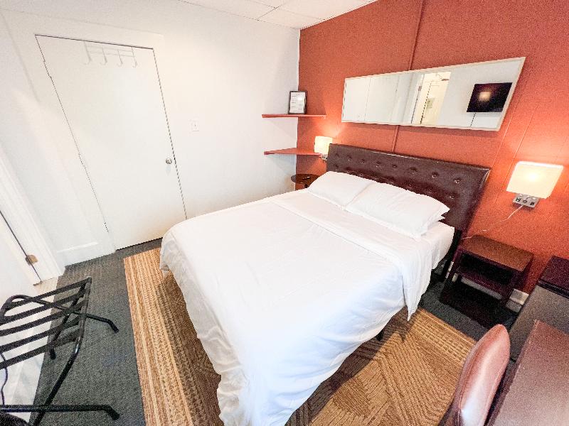 ITH Los Angeles Beach Hostel 5