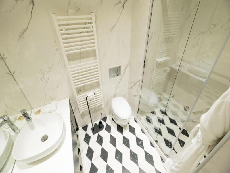 Arté Boutique Hotel image