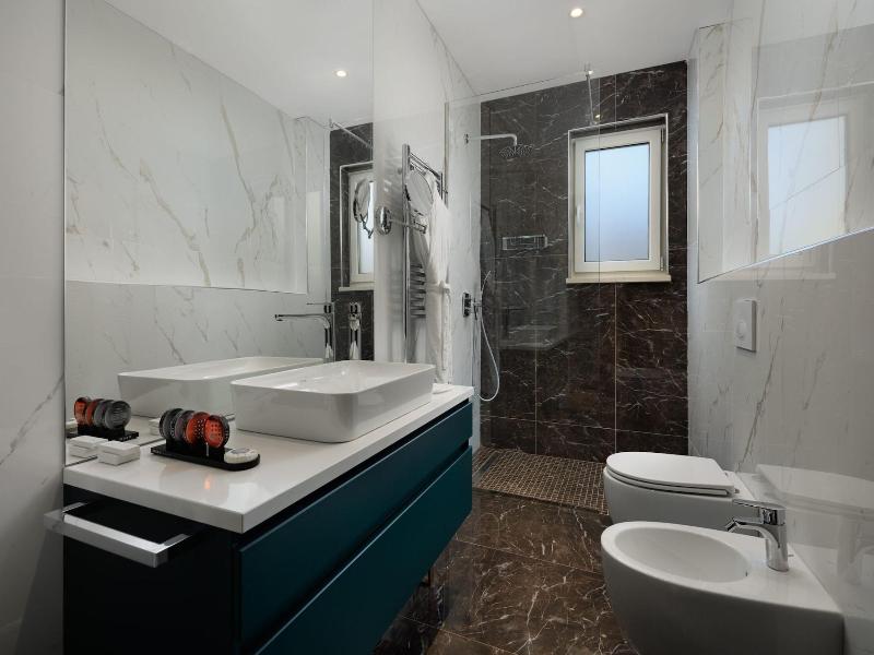 Arté Boutique Hotel image