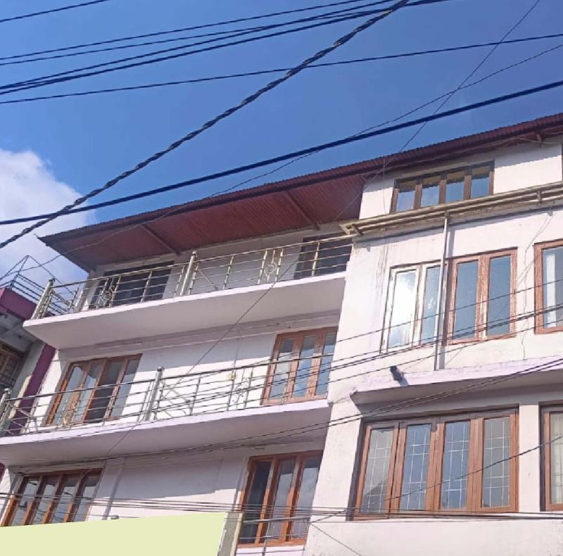 Goroomgo Chand Regency Nainital image