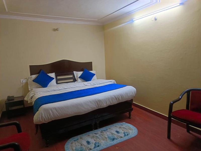 Goroomgo Chand Regency Nainital image