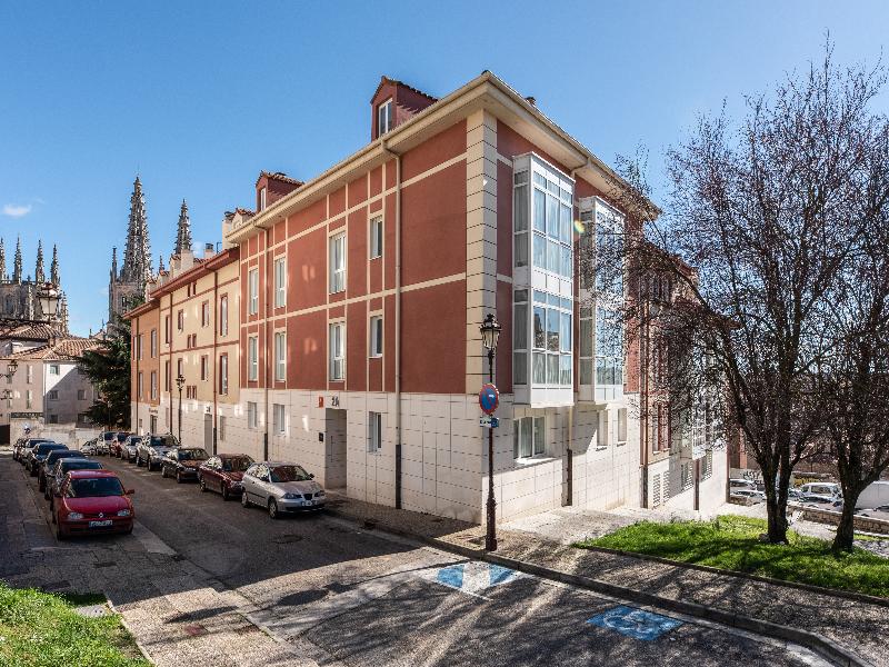Apartamentos El Cid image