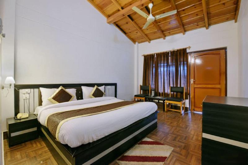 Goroomgo Sapphire Inn Bhimtal