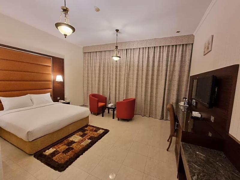 Vista City Hotel image
