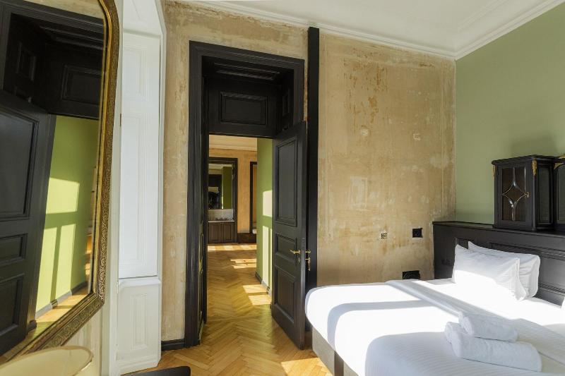 Unfound Door image
