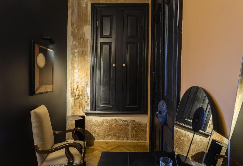 Unfound Door image