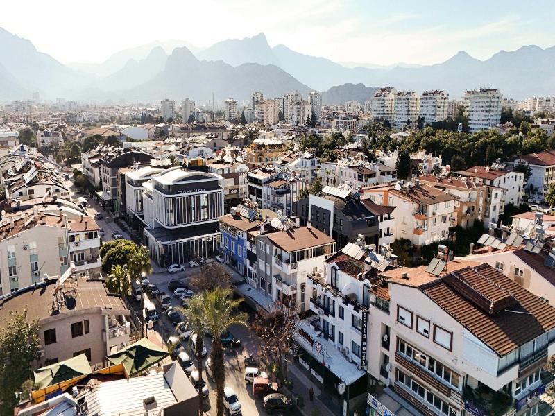 Deniz Hotel — general view