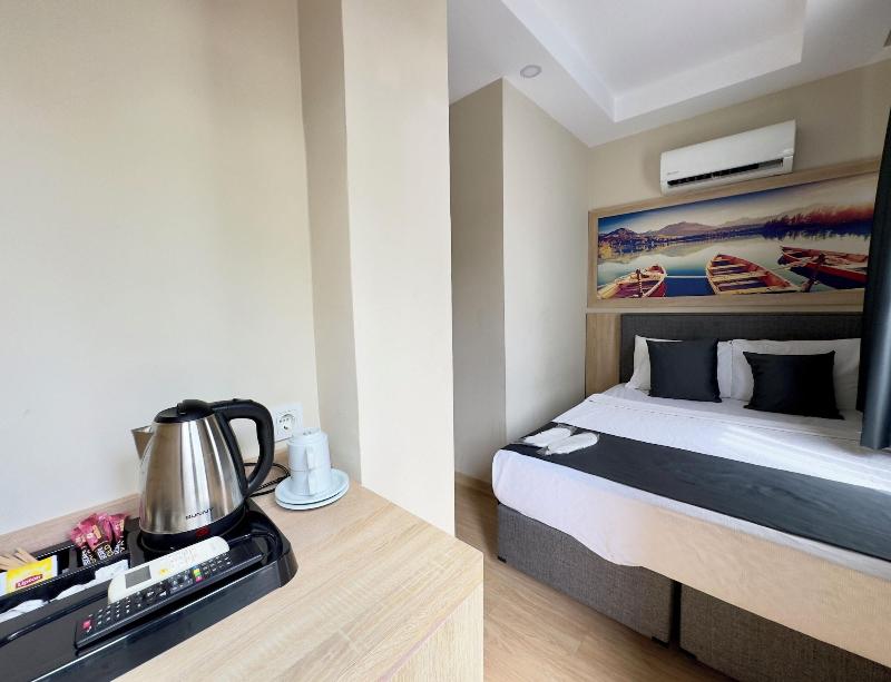 Deniz Hotel image