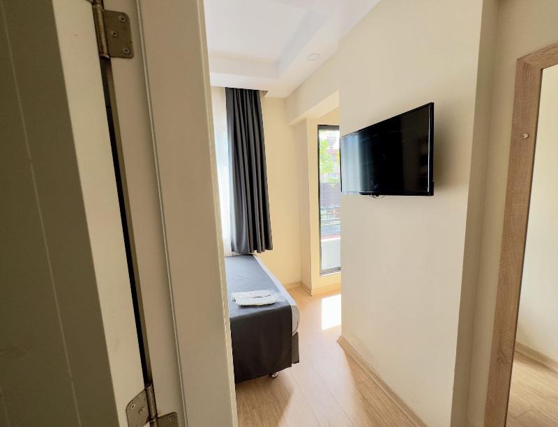 Deniz Hotel image