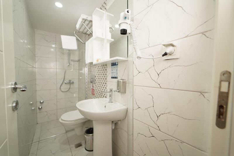 Deniz Hotel image