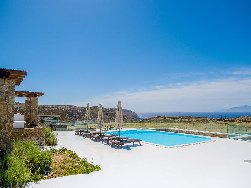 Lengendary Suites image