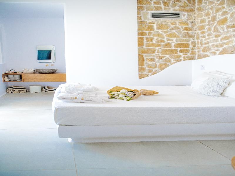Lengendary Suites image