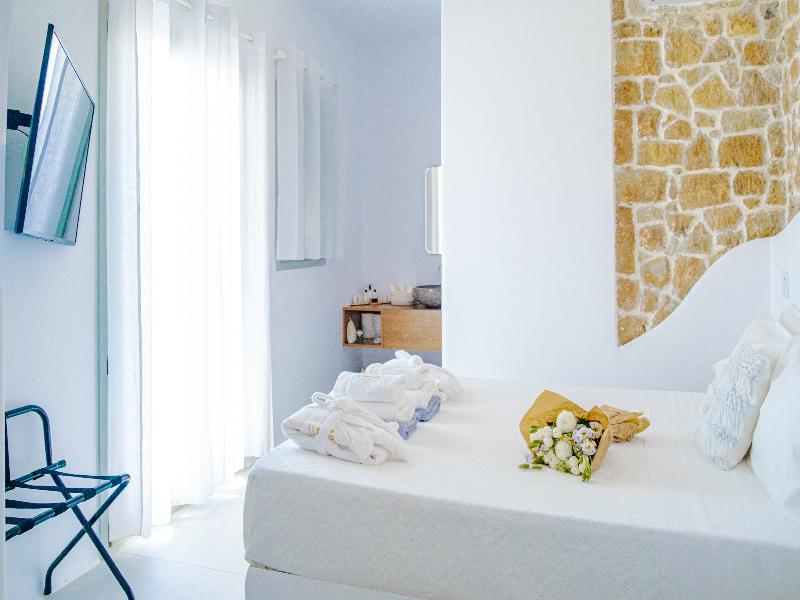 Lengendary Suites image