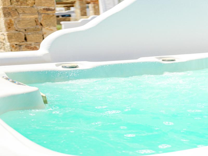 Lengendary Suites image