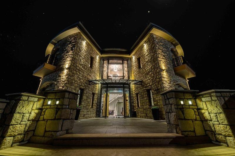 Chateau Rond Boutique Hotel & Spa