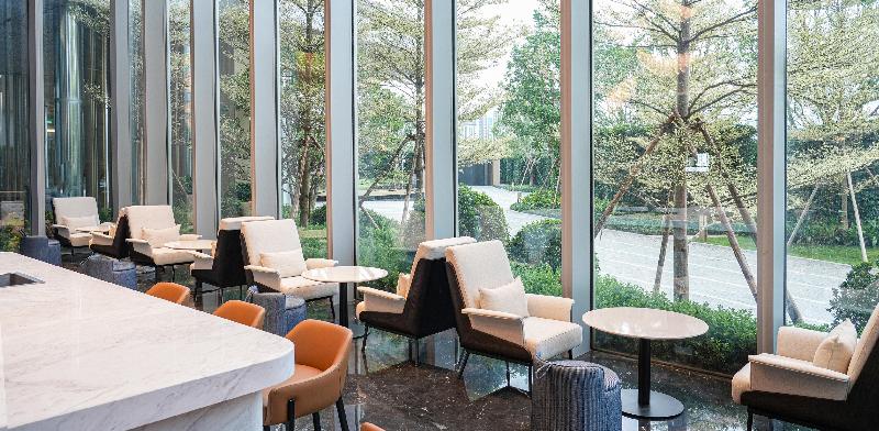 Crowne Plaza Jiangmen Binjiang image