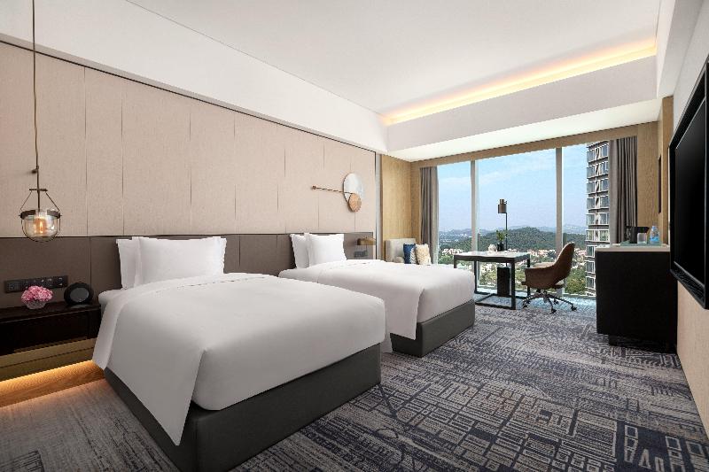 Crowne Plaza Jiangmen Binjiang image