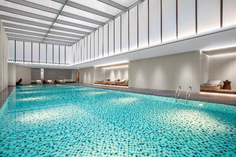 Crowne Plaza Jiangmen Binjiang image
